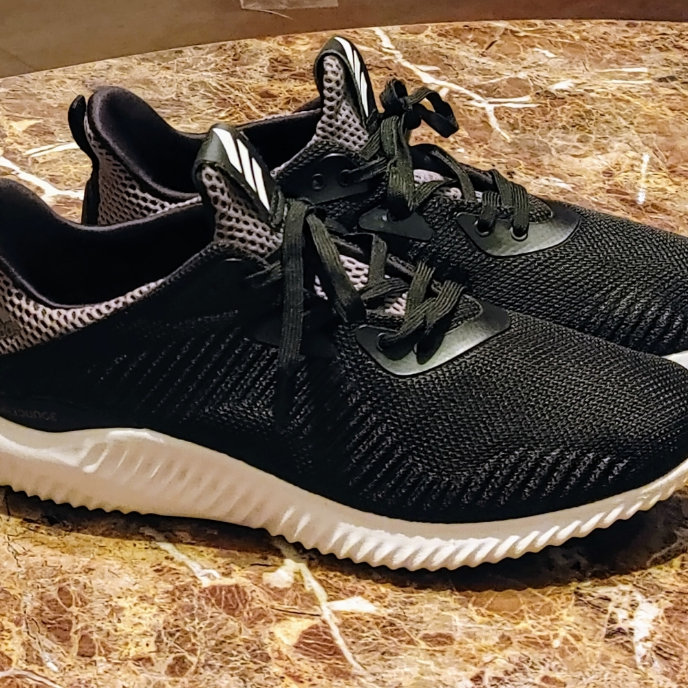 Adidas Bounce Men Sneakers